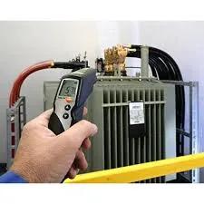 Termometro infrarossi testo 830-T4 alta precisione ottica 30:1 con sonda